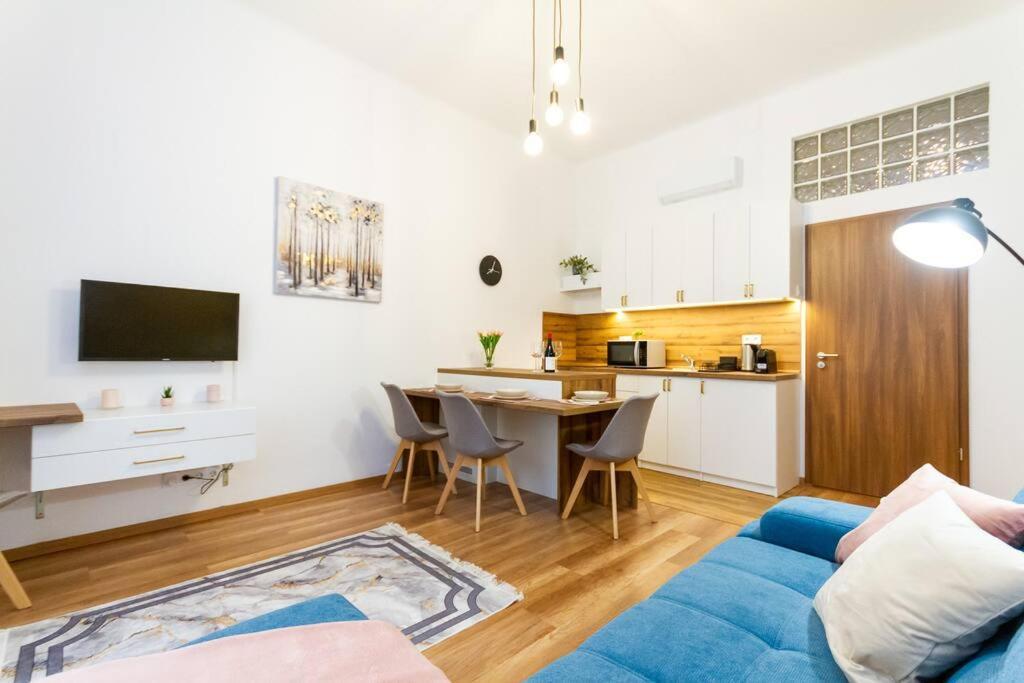 Luxe Haven On Lonyay By Newave Apartments Budapeszt Zewnętrze zdjęcie